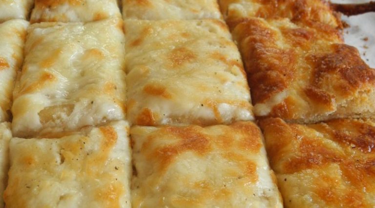 Easy Cheesy Garlic Breadsticks !!!