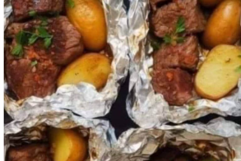 Delicious and Easy Garlic Steak and Potato Foil Packs Recipe