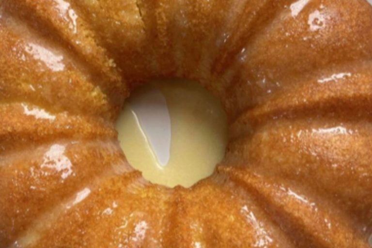 Pineapple Juice Cake