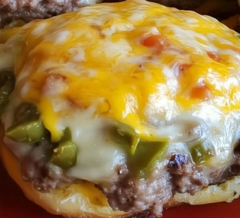 Green Chile Cheeseburgers