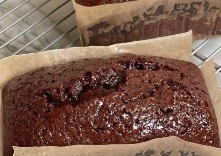 Been looking for this cake for a long time, and finally got the recipe! The frosting is…