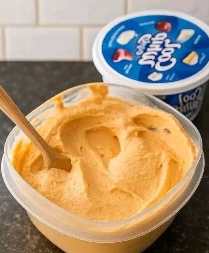 Delicious Pumpkin Fluff Dip