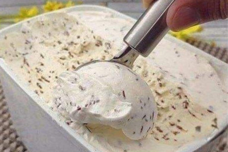 How to make flake ice cream in 4 easy steps