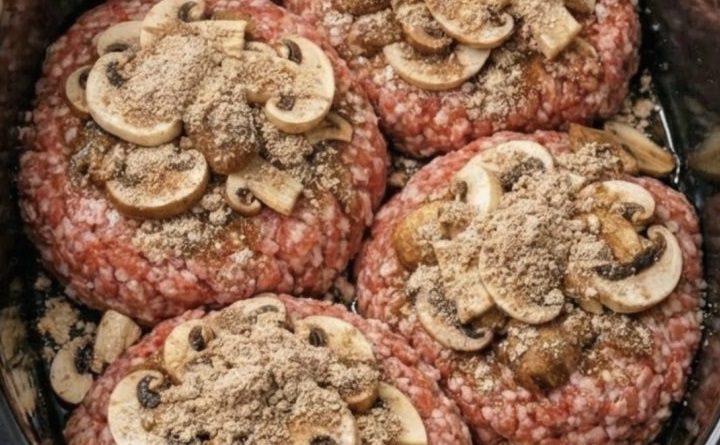 Hearty Salisbury Steak in the Slow Cooker