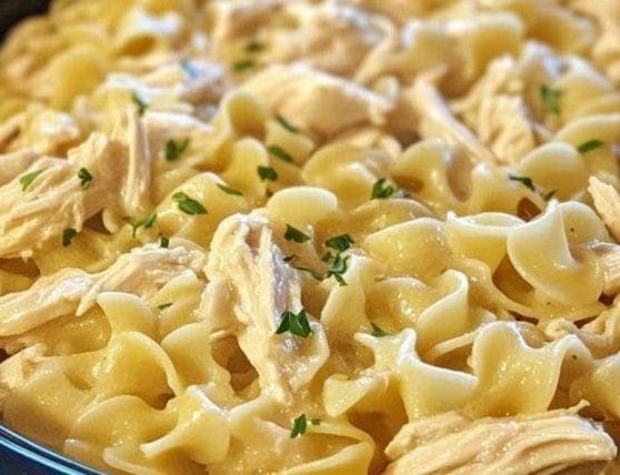 Slow Cooker Amish Chicken and Noodles