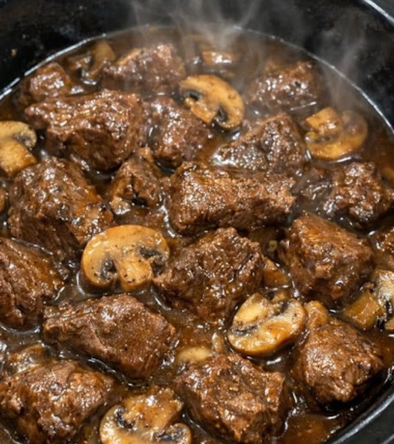 Slow Cooker 4-Ingredient Mushroom Beef Tips
